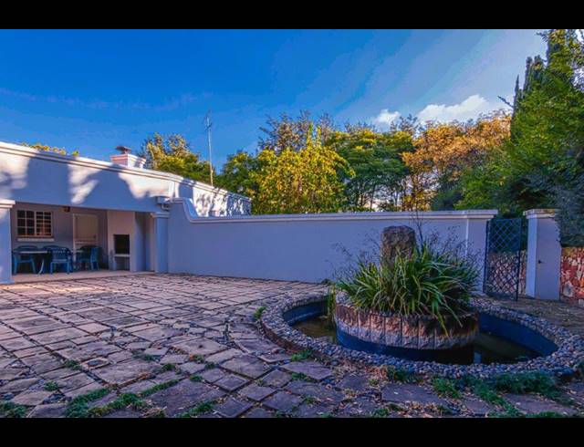 5 BEDROOM FREEHOLD TO LET IN BRYANSTON